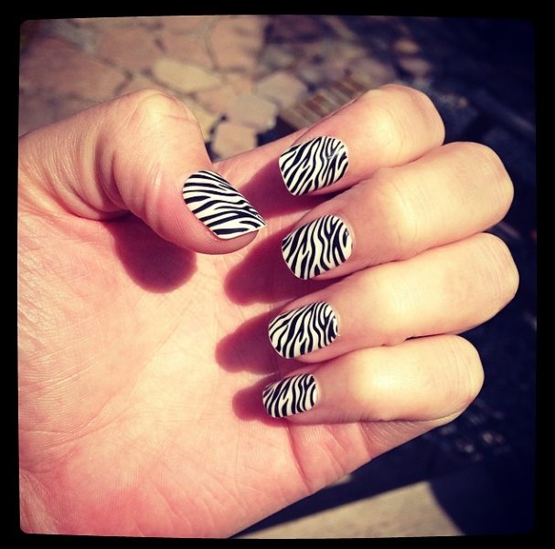 nails