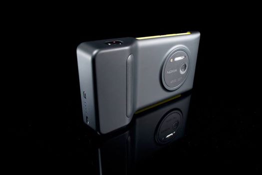 Free Nokia Camera Grip *OVER*