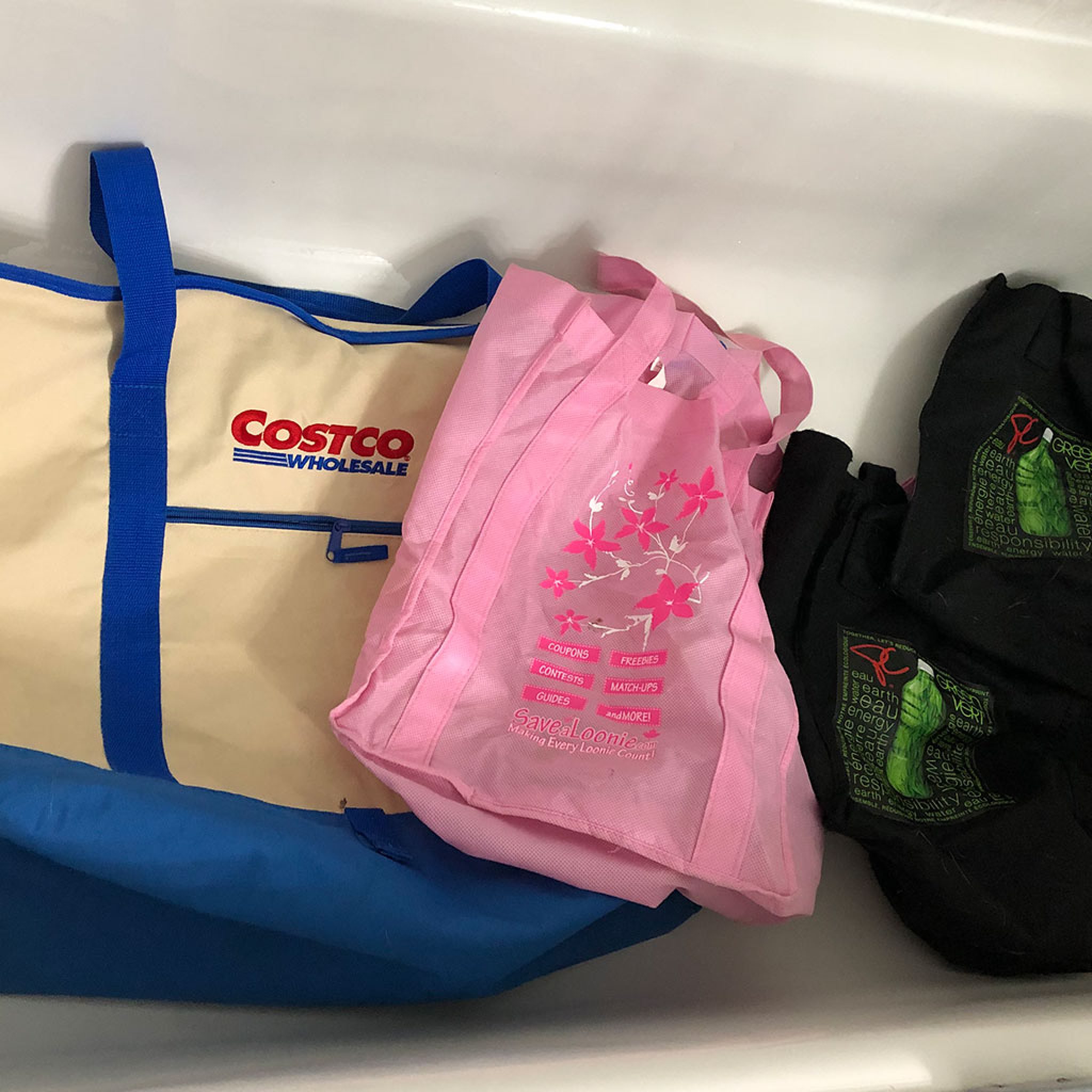How To Clean Reusable Grocery Bags — Deals from SaveaLoonie!