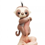 Fingerlings Baby Sloth – Kingsley
