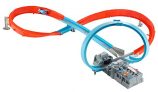 Hot Wheels Figure 8 Raceway with 5 Cars